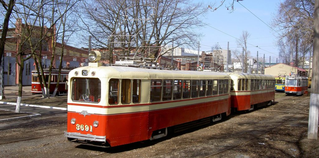 В Москве с конца 80-х годов спасают старые трамваи, но теперь над ними нависла угроза