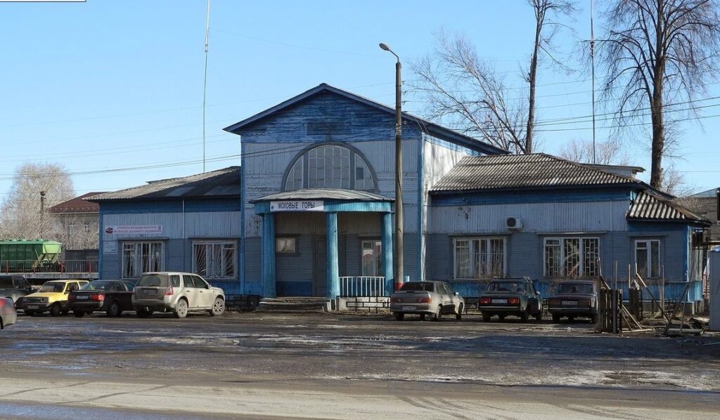 Еще один вокзал-жертва РЖД. Как из исторического здания под Нижним Новгородом сделали пивную