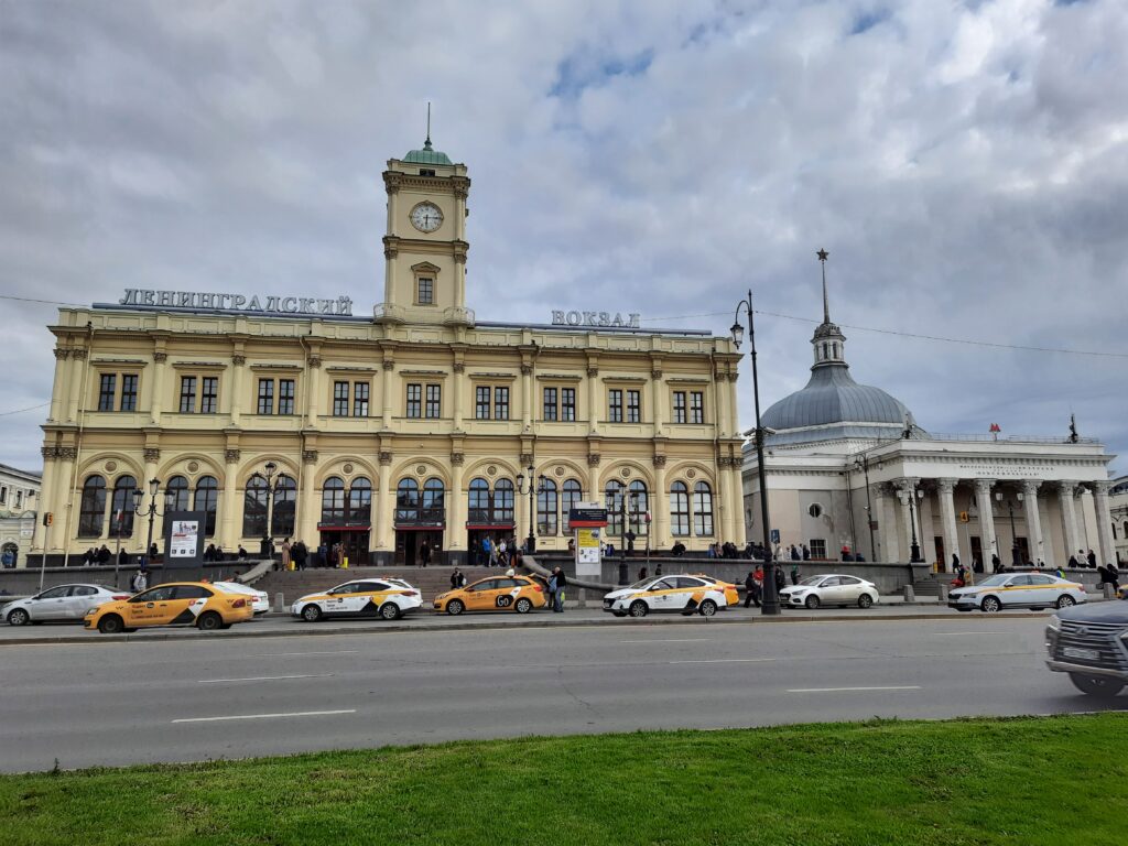 Ленинградское направление электричек в Москве всегда отличалось от остальных, но теперь это изменится