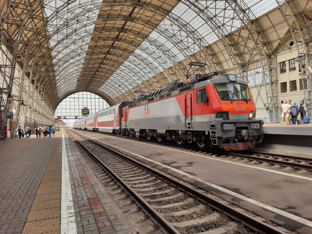 С Киевского вокзала Москвы запустят ежедневный поезд в Петербург для любителей поспать