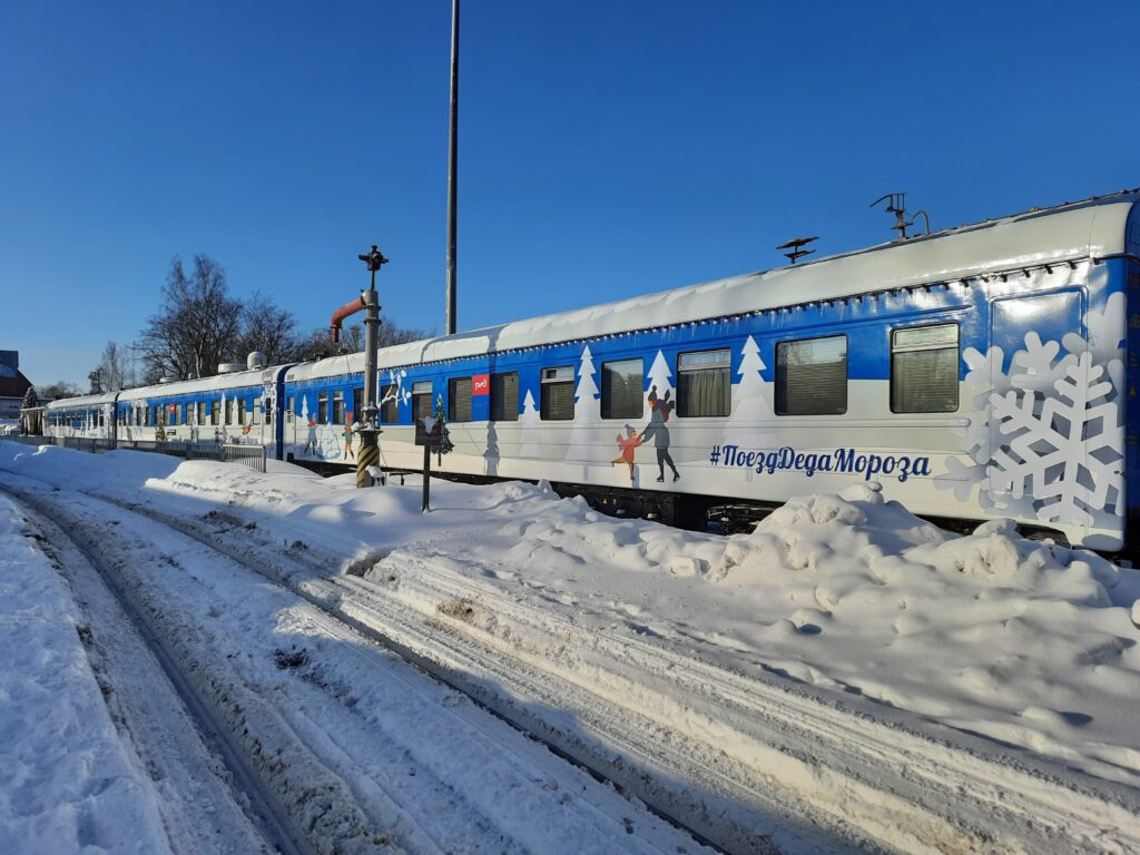 Поезд в зоопарк: в Карелии запускают еще один туристический поезд