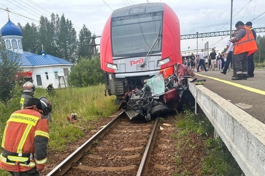 Сто аварий за полгода: ж/д переезды в России остаются небезопасными